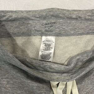 Women’s gray joggers size medium